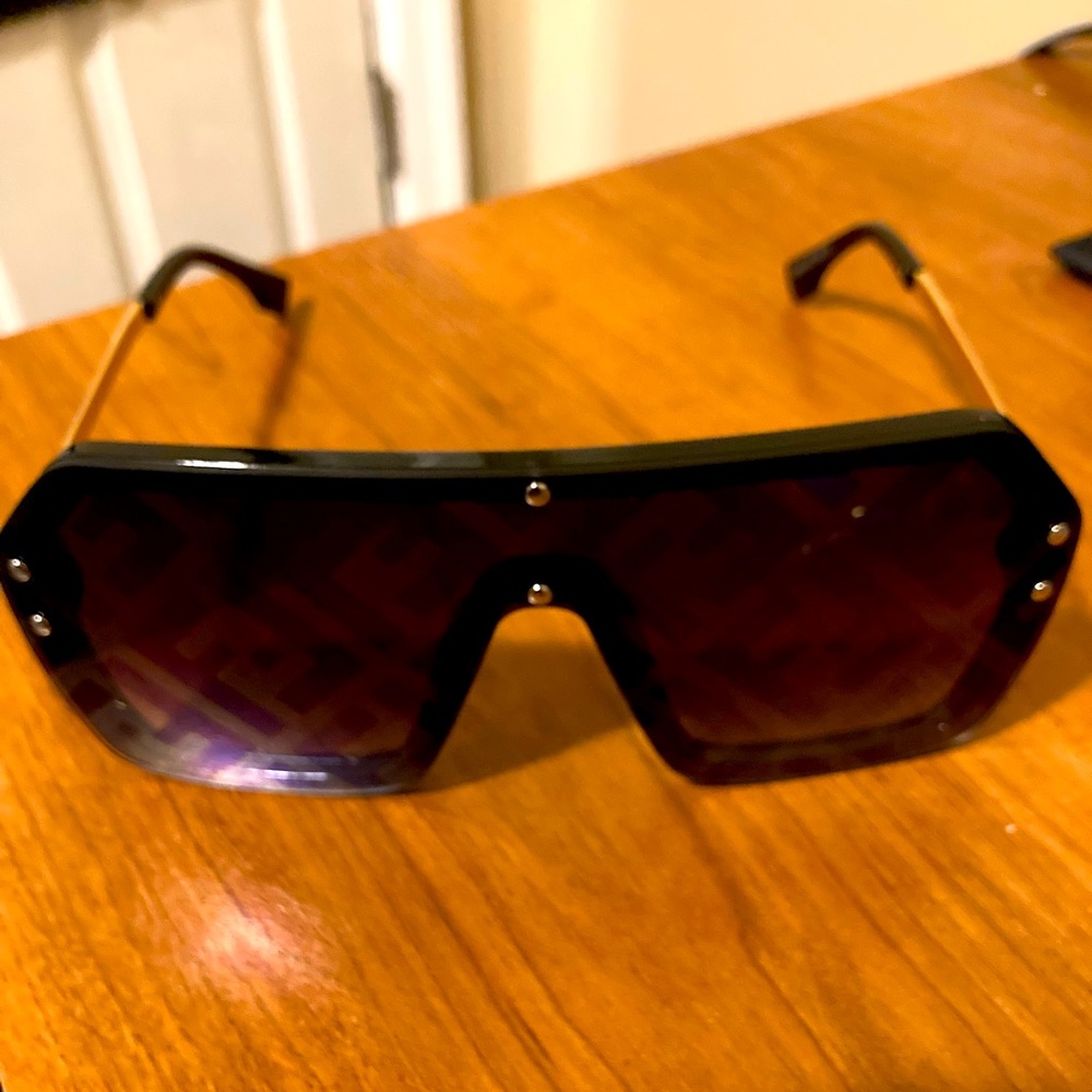 Unisex sunglasses